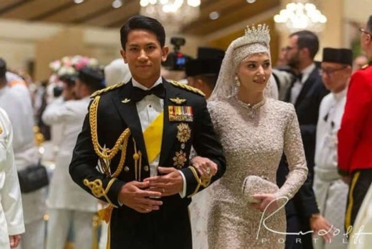 أنيشا عيسى زوجة الأمير عبد المتين