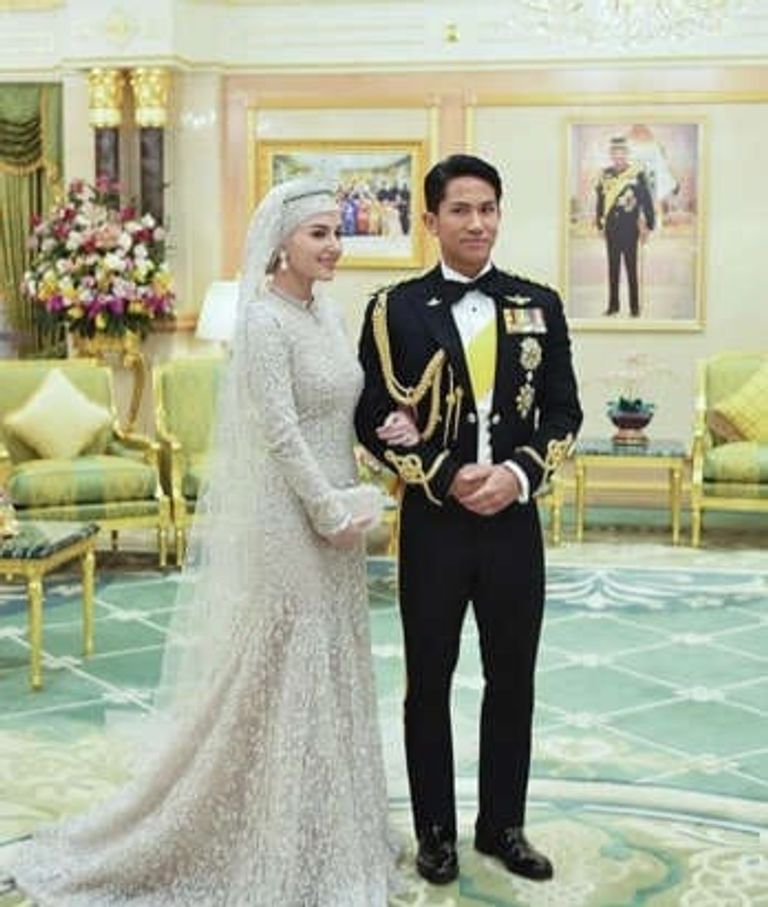 أنيشا عيسى زوجة الأمير عبد المتين