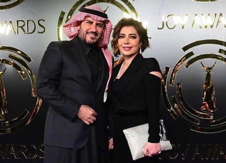 حفل Joy Awards أصالة تفاجئ أنغام على المسرح بعد «صلح الرياض