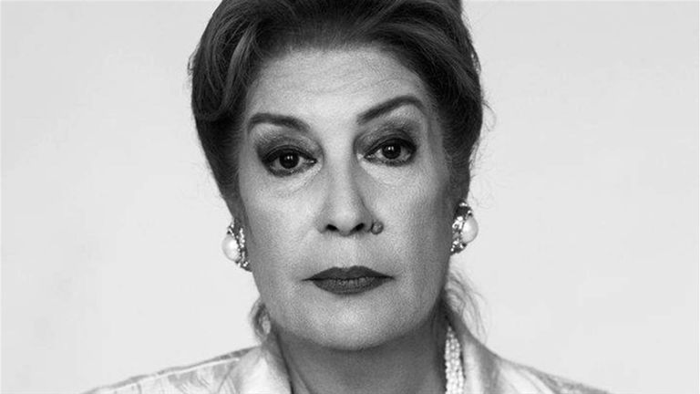 الفنانة الكبيرة منى واصف