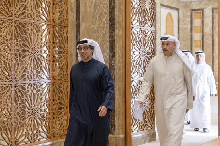 الشيخ منصور بن زايد آل نهيان يترأس اجتماع مجلس إدارة شركة «مبادلة للاستثمار»