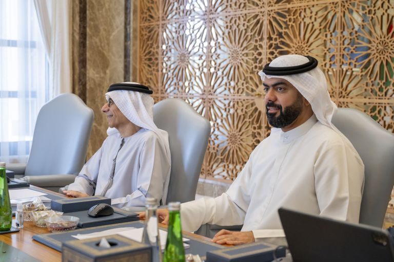 الشيخ منصور بن زايد آل نهيان يترأس اجتماع مجلس إدارة شركة «مبادلة للاستثمار»