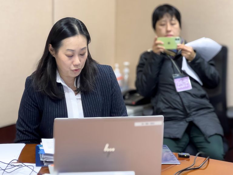 اقتصاد هونغ كونغ يستأنف نموه الإيجابي