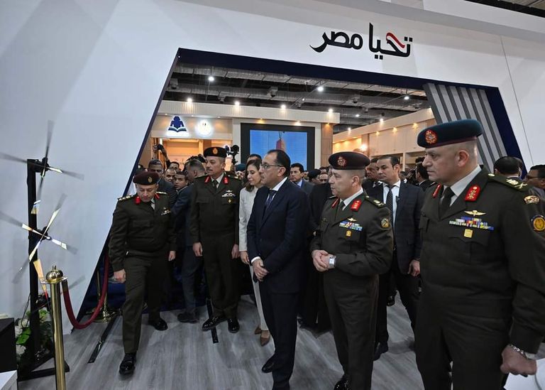 قص شريط افتتاح معرض القاهرة للكتاب 2024