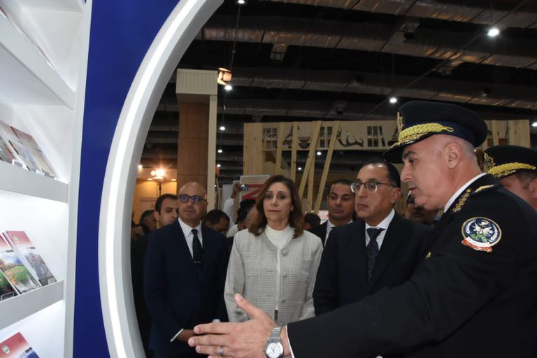 قص شريط افتتاح معرض القاهرة للكتاب 2024