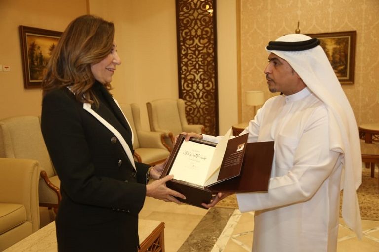 لقاء أحمد بن ركاض العامري ونيفين الكيلاني