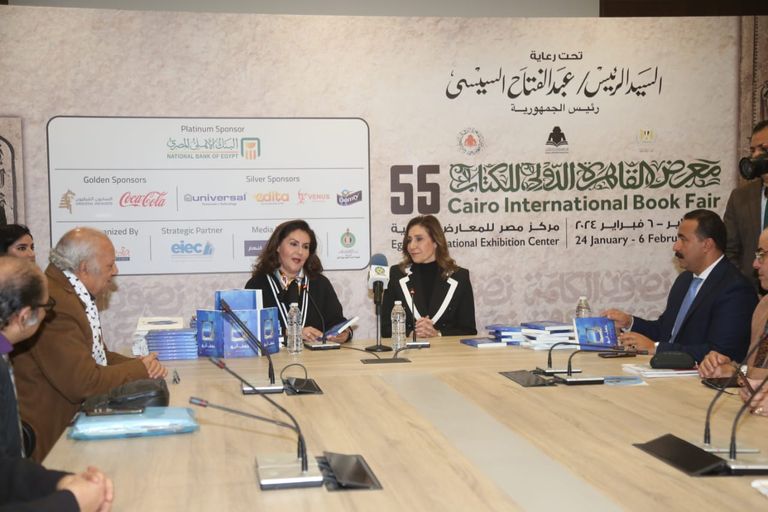 نيفين الكيلاني والشيخة أفراح محمد الصباح