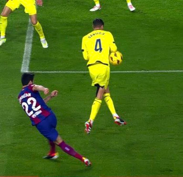 برشلونة وفياريال تشافي مدرب برشلونة