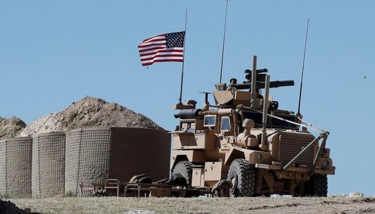 آلية عسكرية قرب قاعدة أمريكية في سوريا - أرشيفية