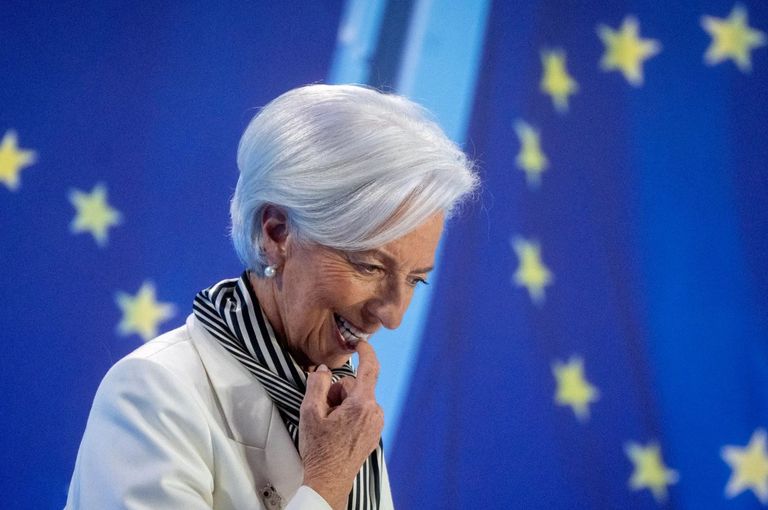 معضلة التضخم وتباطؤ نمو الأجور بمنطقة اليورو