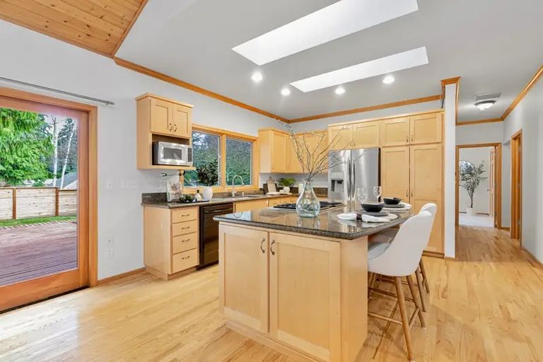 مرآب المنزل الذي شهد تأسيس شركة أمازون