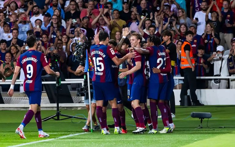 فريق برشلونة أكيمي ضد برشلونة