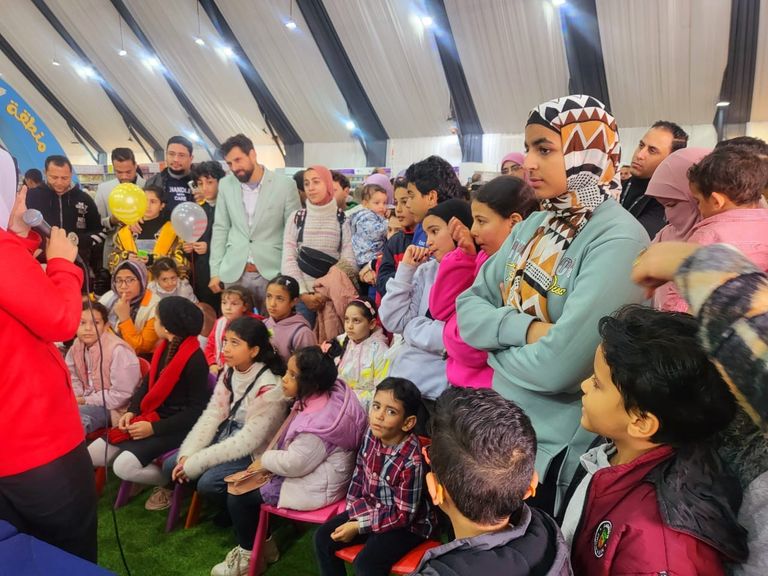 إقبال الجمهور على معرض الكتاب بالقاهرة