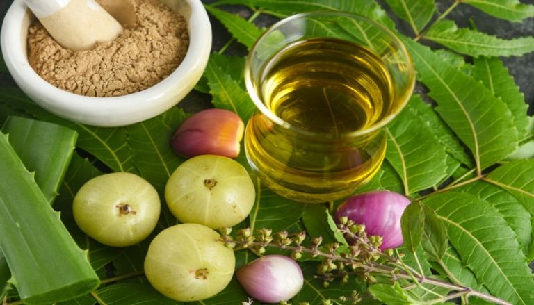 زيت النيم للشعر زيت النيم للشعر