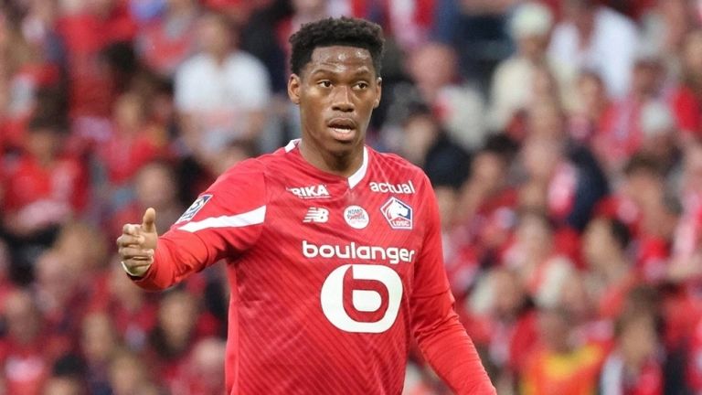 جوناثان ديفيد بديل ليفاندوفسكي في برشلونة روبرت ليفاندوفسكي نجم برشلونة