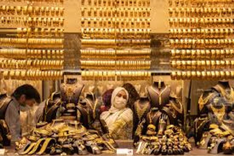 مشغولات ذهبية - أرشيفية