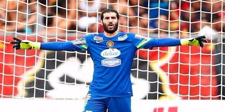 سامي هلال سامي هلال حارس الملعب التونسي