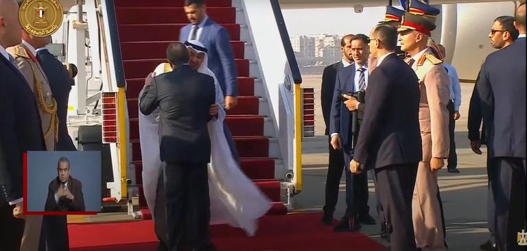 جانب من استقبال الشيخ محمد بن زايد آل نهيان يحظى بمصر