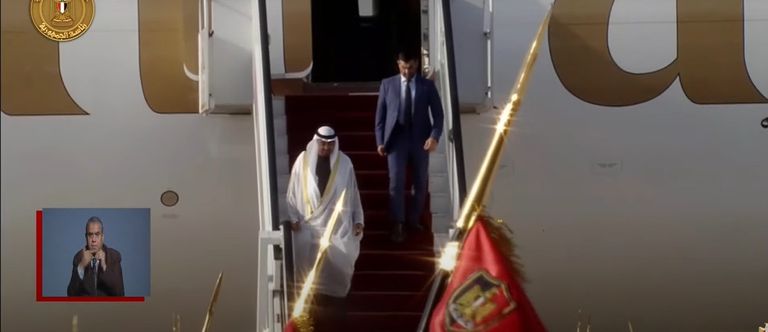 جانب من استقبال الشيخ محمد بن زايد آل نهيان يحظى بمصر