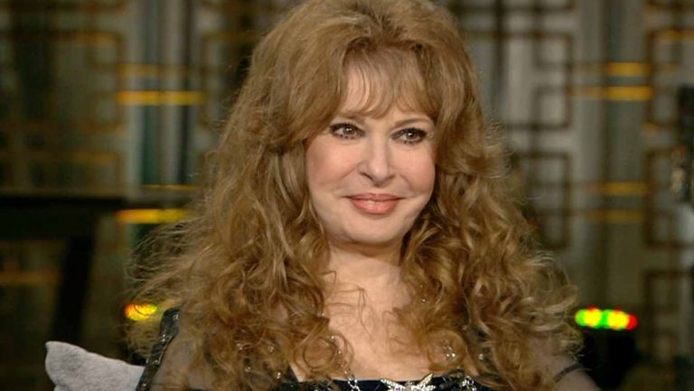 تكريم نيللي في مهرجان الإسكندرية السينمائي