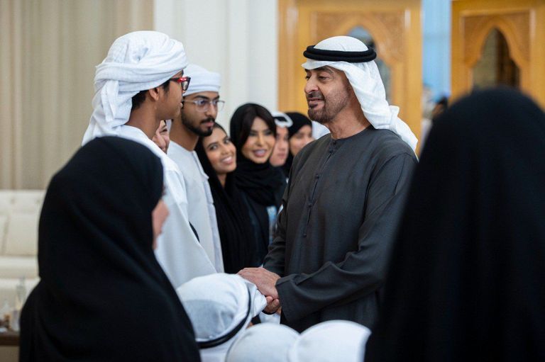 الشيخ محمد بن زايد آل نهيان رئيس دولة الإمارات والأمهات الحاضنات