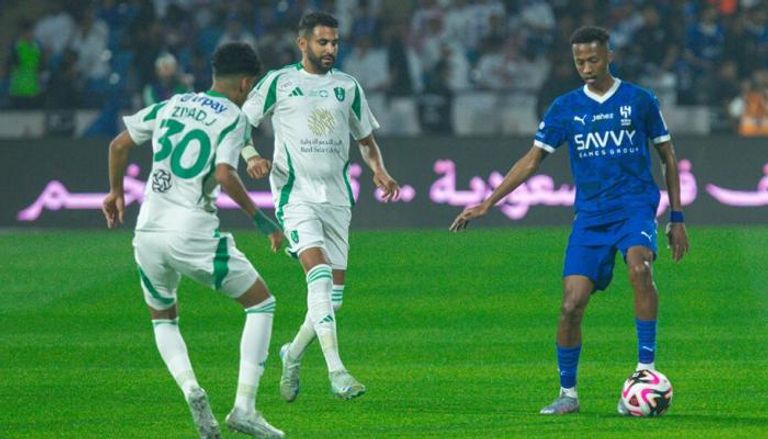 موعد مباراة الهلال والأهلي اليوم 