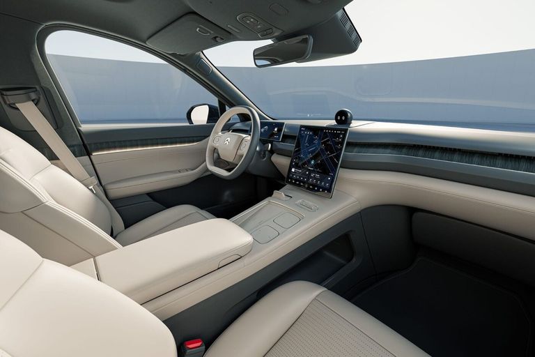 سيارة NIO EL8 الكهربائية