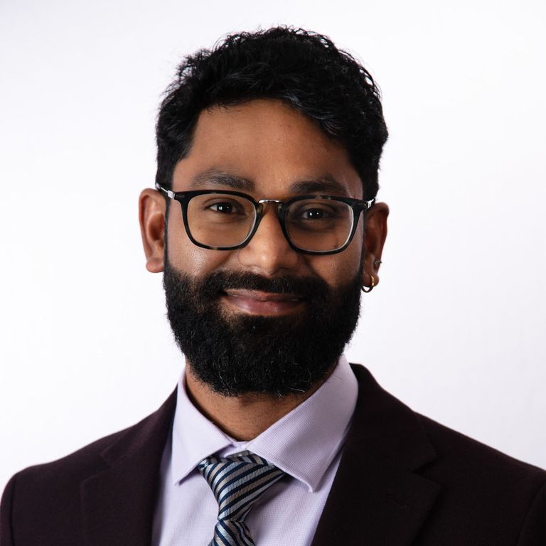 كوشيك ميترا، الأستاذ المساعد بقسم علوم الأرض والكواكب بجامعة واشنطن الأمريكية، يعود تاريخ استكشاف الفضاء إلى سنة 1921