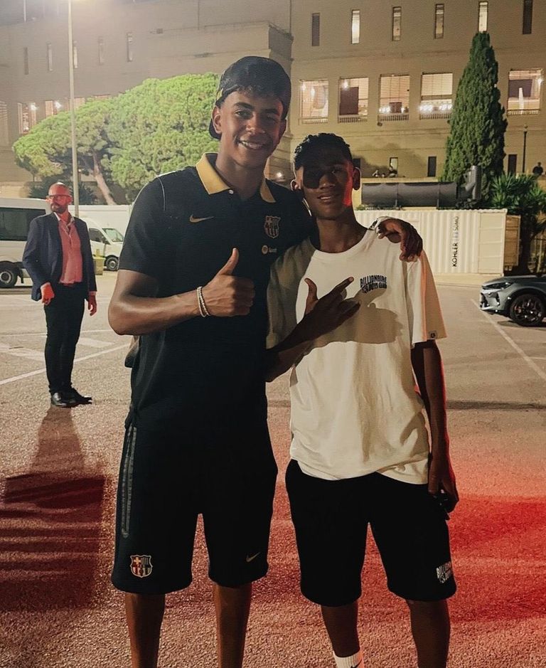 ميسي الصغير مع لامين يامال نجم برشلونة غابرييل وكريستيانو جونيور