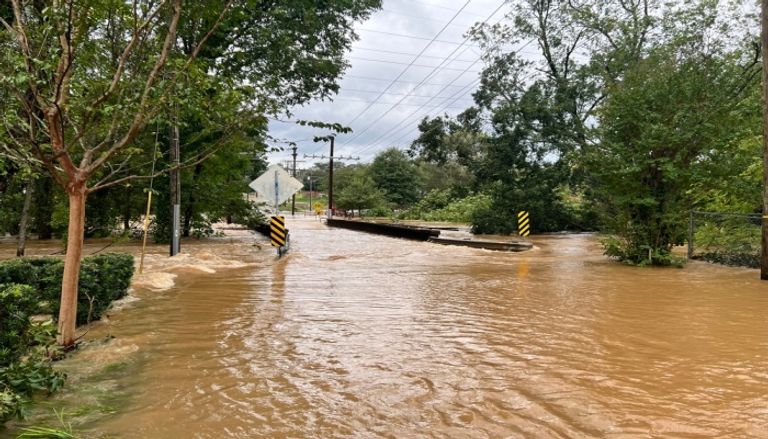إعصار ميلتون يهدد فلوريدا إعصار ميلتون يهدد فلوريدا