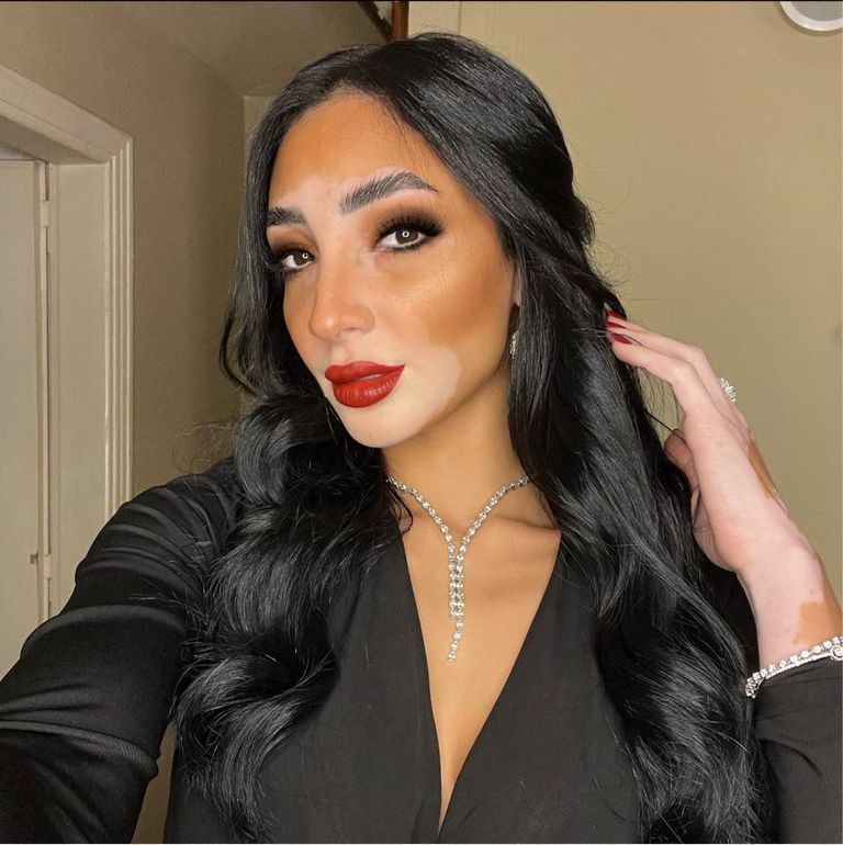 لوجينا صلاح لوجينا صلاح