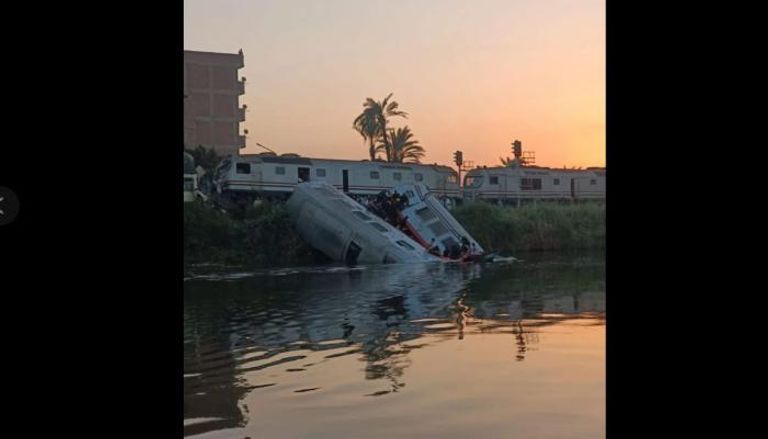 قطار المنيا في ترعة الإبراهيمية