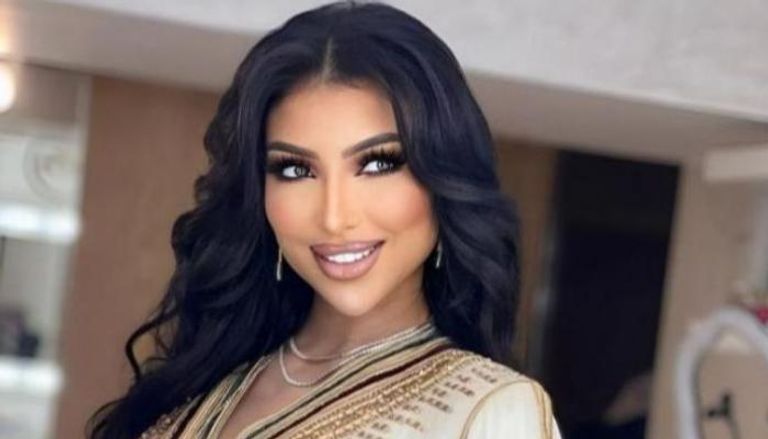 الفنانة المغربية دنيا بطمة