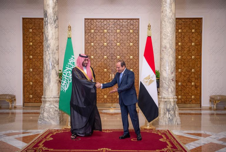 الرئيس المصري عبدالفتاح السيسي يستقبل الأمير محمد بن سلمان في قصر الاتحادية