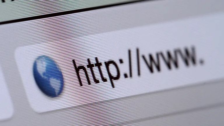 الإنترنت النماذج الأولى للهاتف المحمول