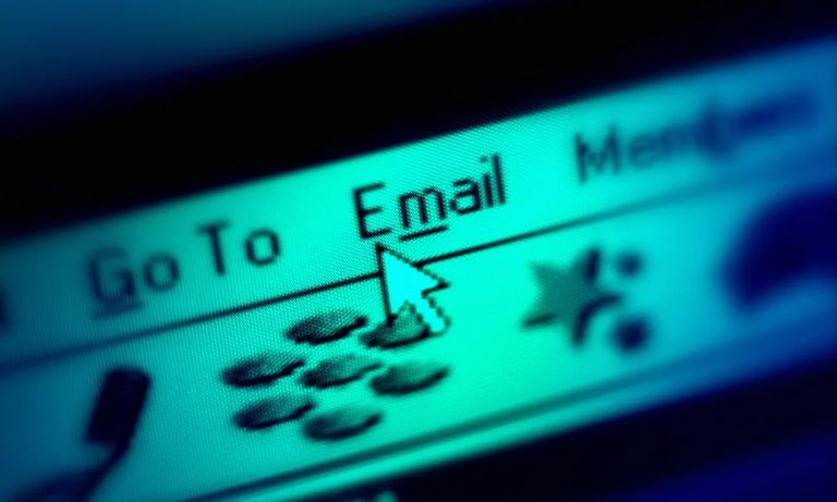 البريد الإلكتروني النماذج الأولى للهاتف المحمول