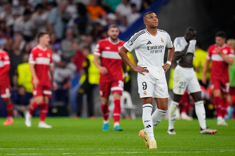 كيليان مبابي لاعب ريال مدريد كيليان مبابي لاعب ريال مدريد