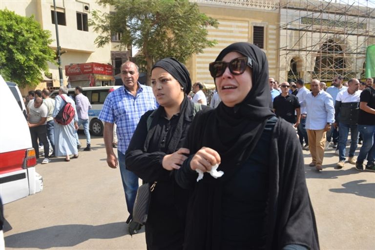 ملك قورة في جنازة جدتها