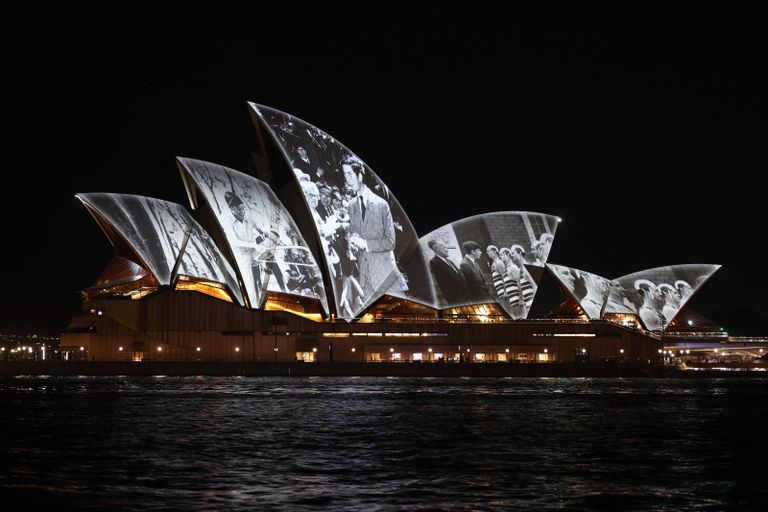 الملك تشارلز الثالث وزوجته في زيارتهما لأستراليا