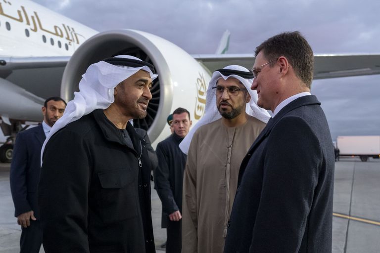 الشيخ محمد بن زايد آل نهيان رئيس دولة الإمارات لحظة وصوله روسيا