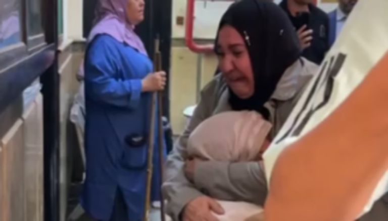 انهيار والدة المحمدي بعد الحكم المشدد عليه في قضية اغتصاب الحكم المشدد 3 سنوات في قضية المحمدي