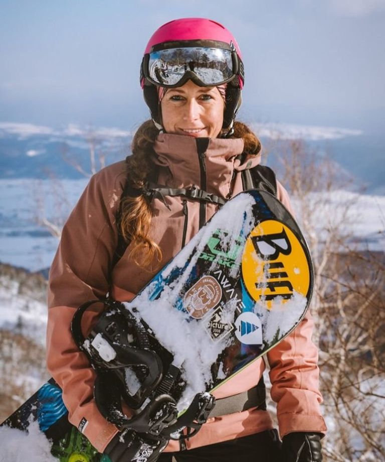 راكبة الأمواج الإيطالية جوليانا مانفريني راكبة الأمواج الإيطالية جوليانا مانفريني