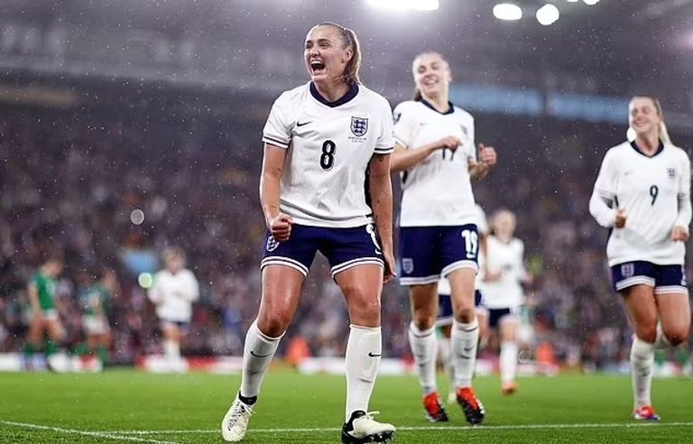 جورجيا ستانواي توماس توخيل ومساعده أنتوني باري