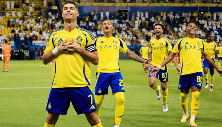 موعد مباراة النصر السعودي والاستقلال الإيراني 