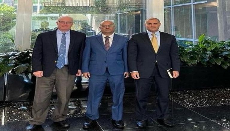 لقاءات المسؤولين اليمنيين مع المبعوث الأمريكي