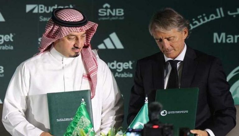 روبرتو مانشيني مدرب المنتخب السعودي السابق