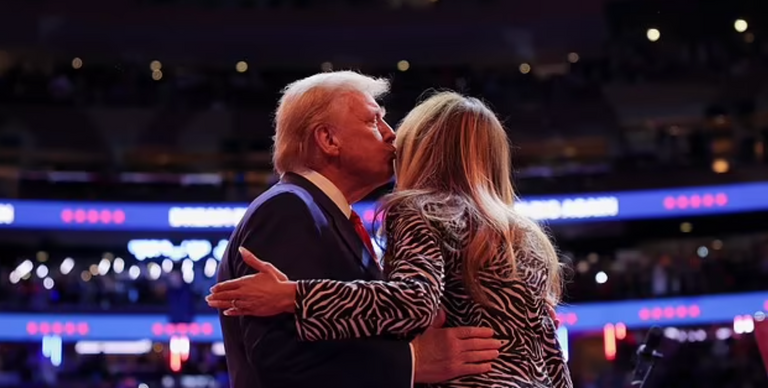 ترامب وميلانيا