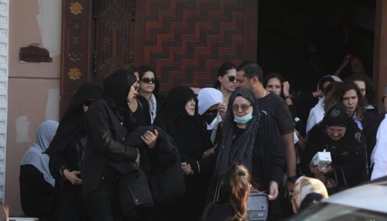 شمس البارودي في جنازة حسن يوسف