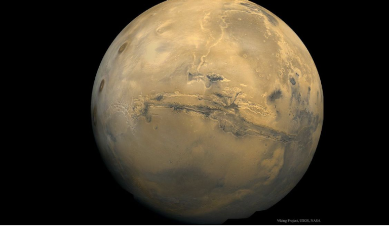 رسم توضيحي يصور عملية تحويل كوكب المريخ إلى عالم أكثر شبها بالأرض