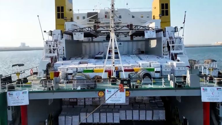 أبوظبي عاصمة دولة الإمارات العربية المتحدة